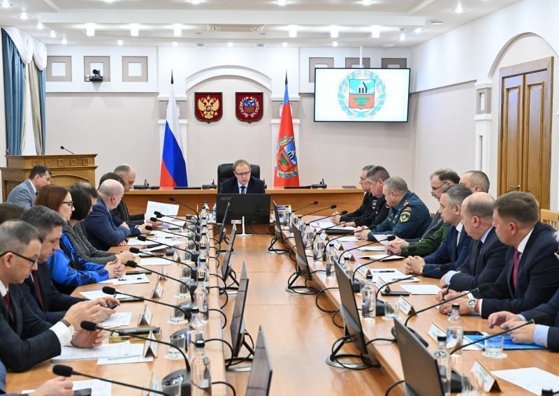 В Правительстве Алтайского края прошло заседание краевой комиссии по обеспечению безопасности дорожного движения